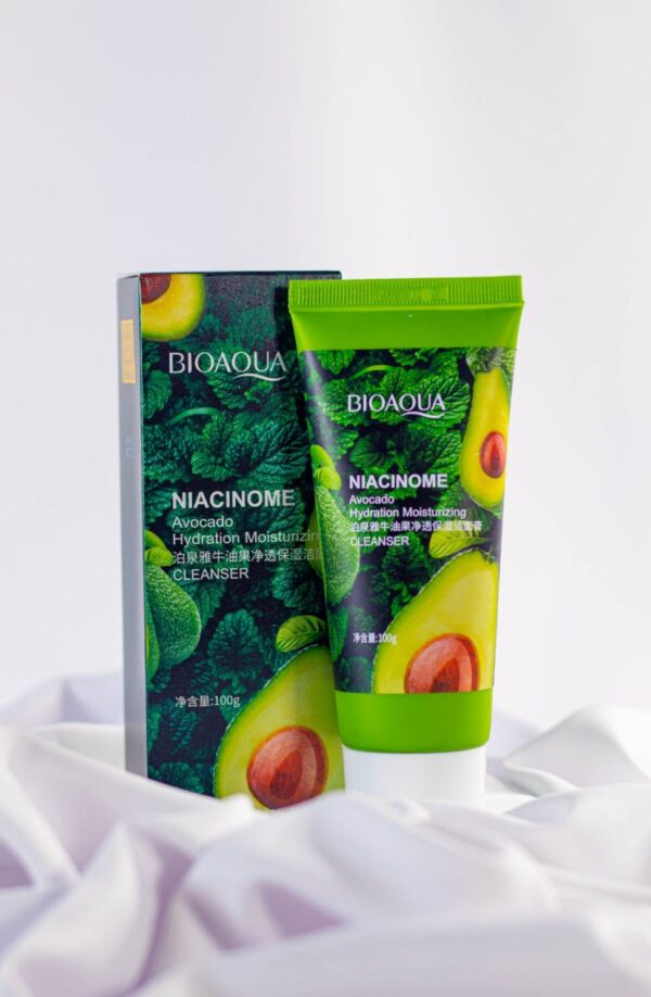 JABÓN FACIAL DE NIACINAMIDA CON EXTRACTO DE AGUCATE BIOAQUA