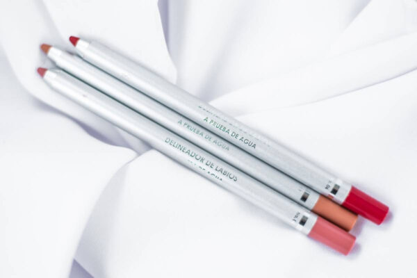 DELINEADOR DE LABIOS ARIA COSMETICS